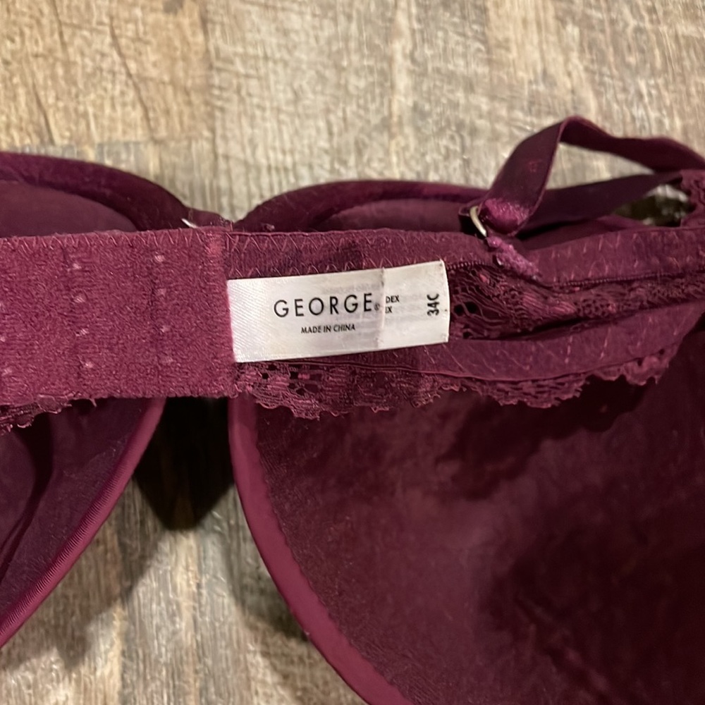 Maroon bra - Picture 3 of 3